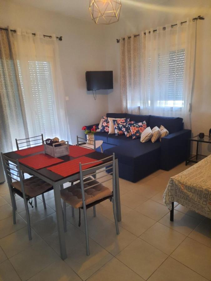 Park View Apartment In Paralia Dionisiou Exteriér fotografie